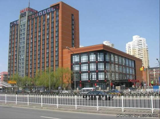 Beijing Jinnian Hotel Екстериор снимка
